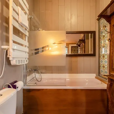 Сasa de vacaciones La Maison De Atypical House Center 12p