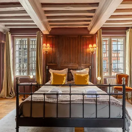 La Maison De Atypical House Center 12p Сasa de vacaciones *