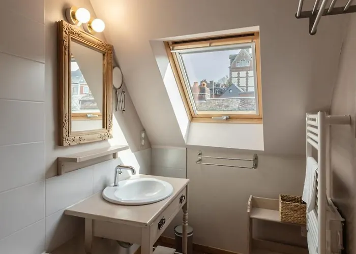 La Maison De Atypical House Center 12p Holiday home *