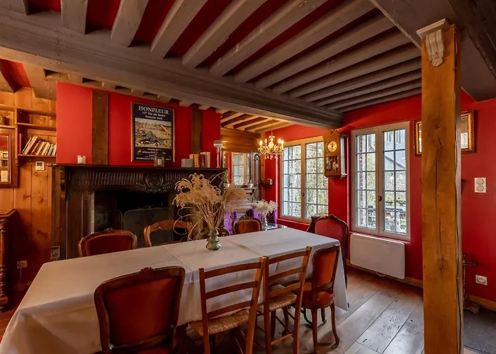 La Maison De Atypical House Center 12p