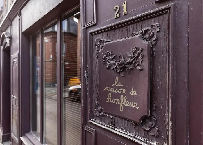 La Maison De Atypical House Center 12p *